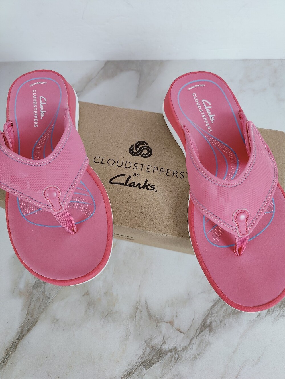 NIB Clarks Cloudsteppers Glide Post Thong Sandals, Pink, Sz 7